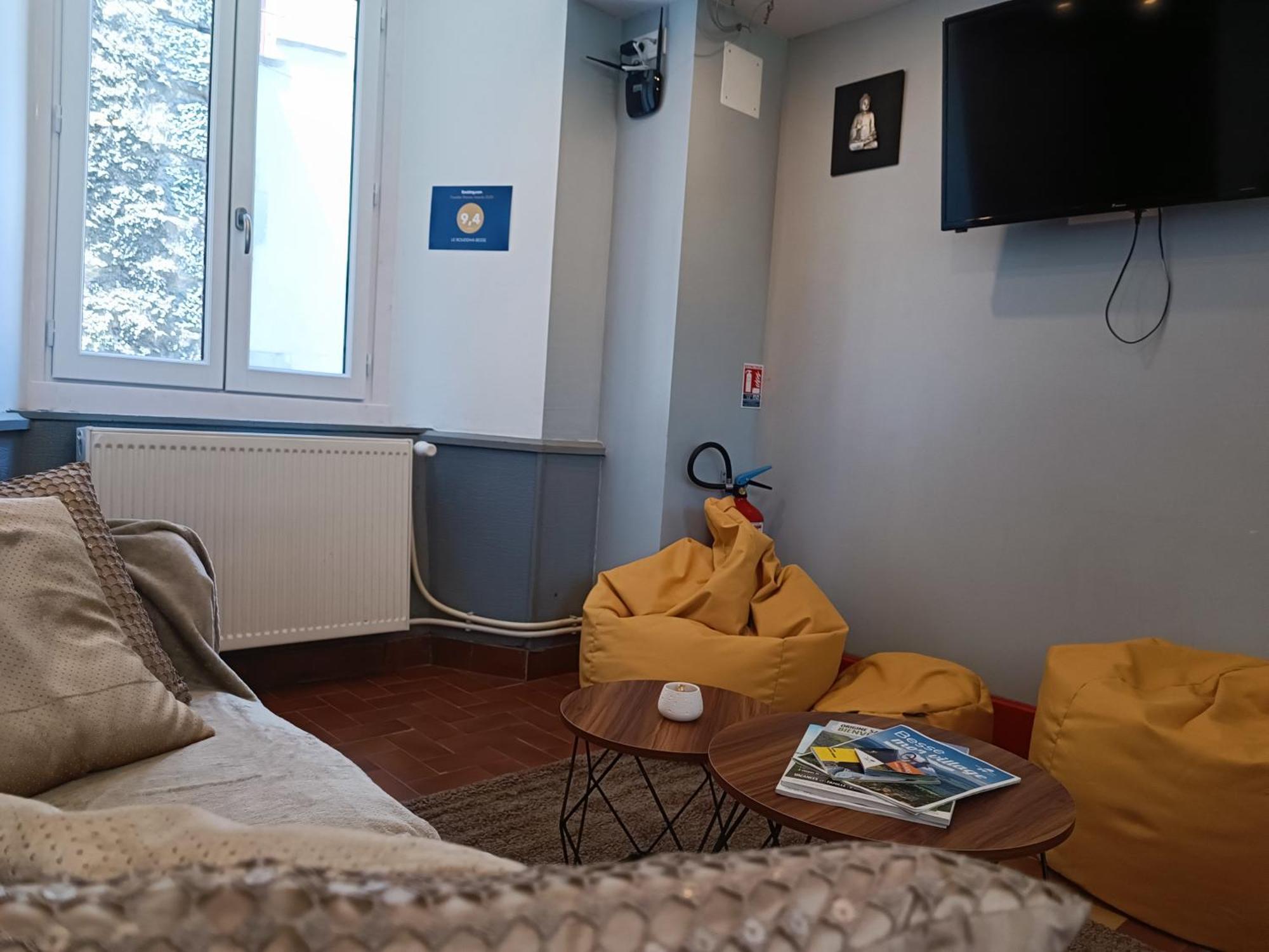 Le Bouddha Besse Panzió Kültér fotó