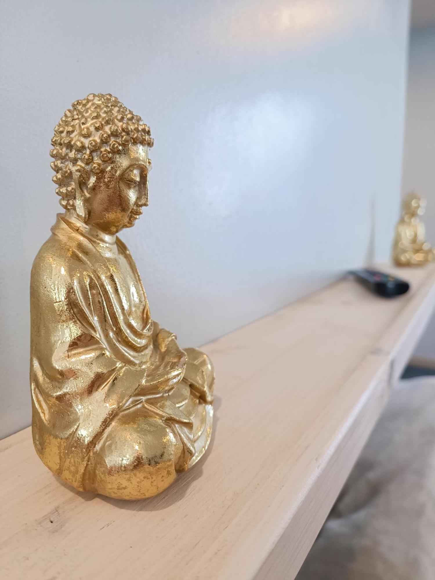Le Bouddha Besse Panzió Kültér fotó
